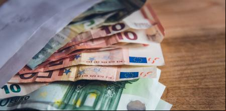 Depósitos que obligan a invertir: búsqueda de seguridad con más riesgo
