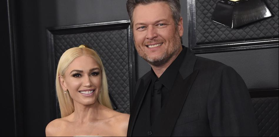De escote corazón y con minifalda: el vestido de novia con el que Gwen Stefani se ha casado por sorpresa