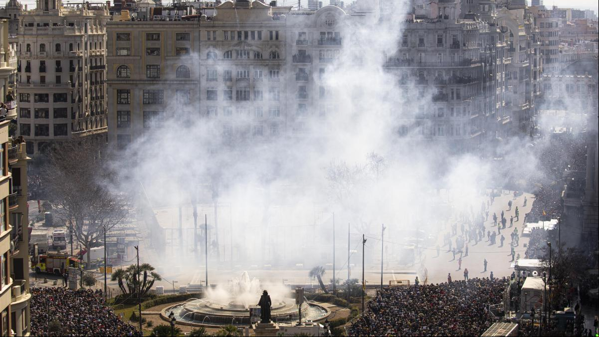 Consejos valencianos para los madrileños que vayan a estrenarse en la mascletá de Madrid