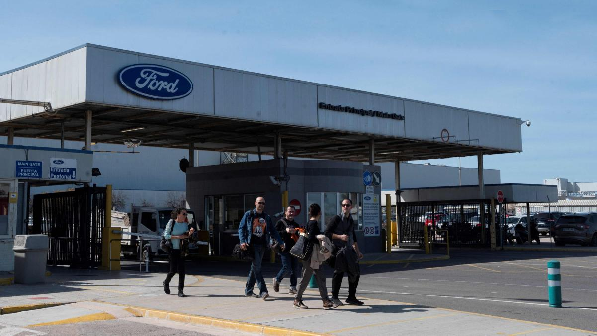 Ford concurrirá al Perte del vehículo eléctrico pero habrá retrasos en la electrificación de Almussafes