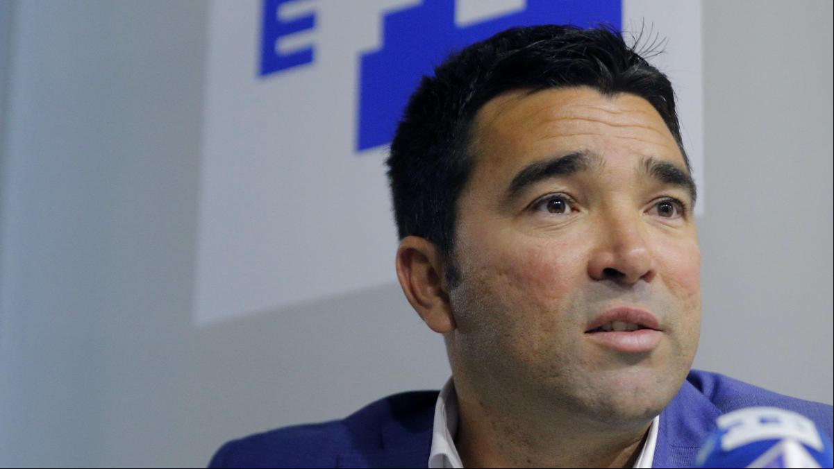 Xavi se reúne con Deco para hablar del futuro del Barça