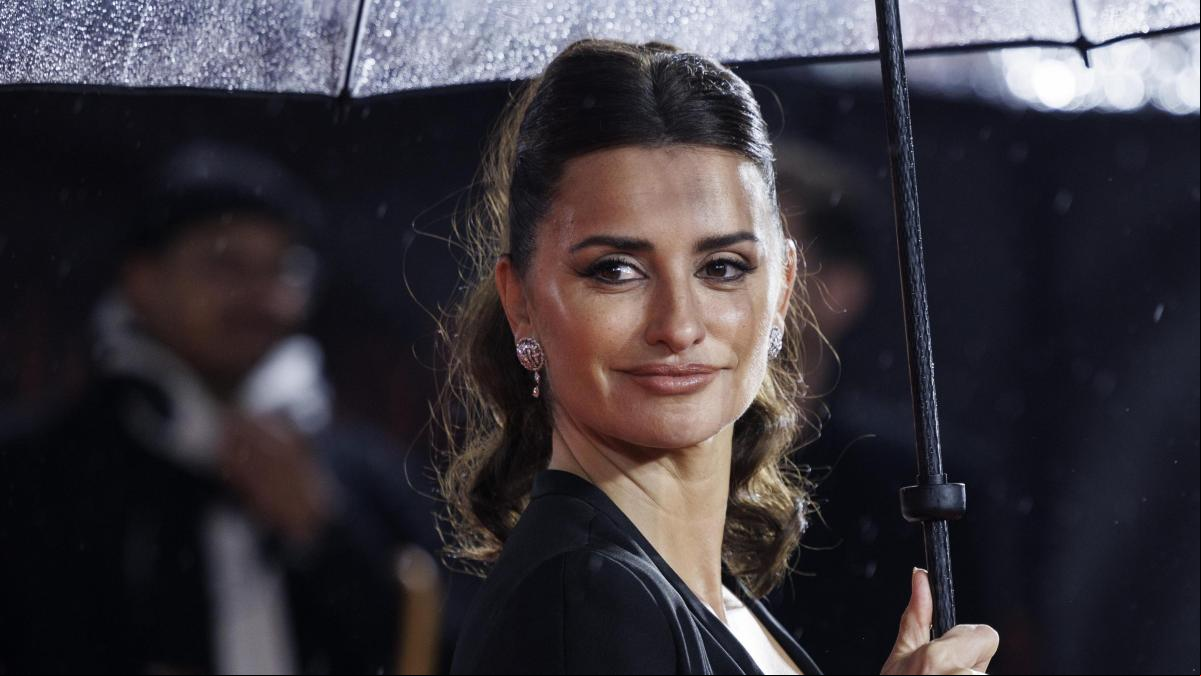 Penélope Cruz con torera: sorprende en Londres