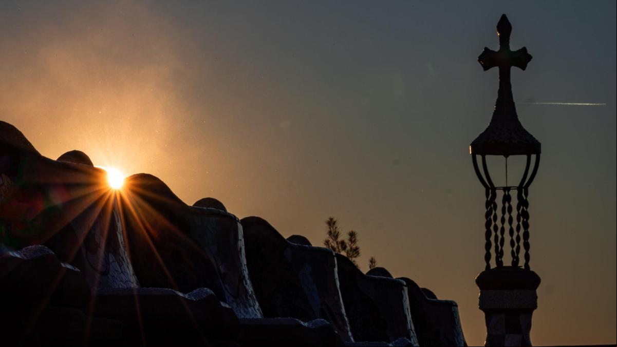 Mira cómo se luce el sol en el Park Güell
