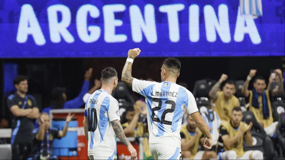 Argentina doblega a Canadá en el partido inaugural de la Copa América