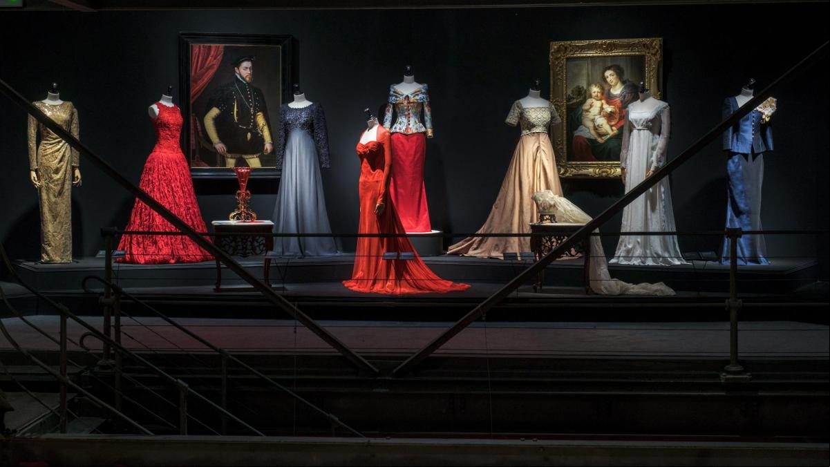 Lorenzo Caprile, tres décadas del genio de la costura preferido reinas y princesas