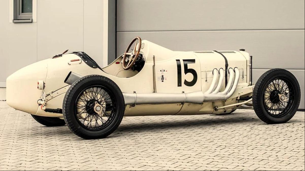 El veterano Mercedes de hace más de un siglo que ronda los 5 millones de euros