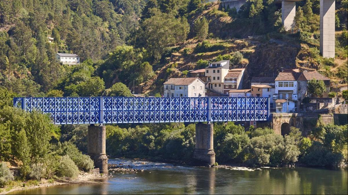 En el corazón de Galicia: el singular pueblo dividido entre cuatro ayuntamientos y dos provincias