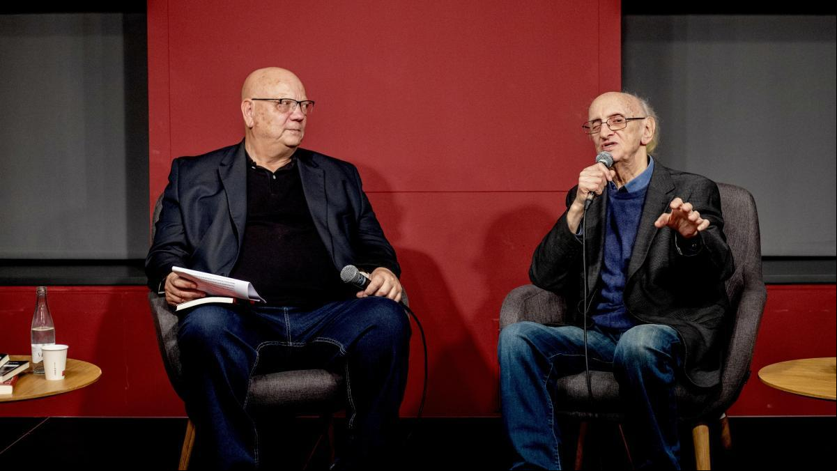 Petros Márkaris: “El silencio siempre me ha permitido ser feliz”