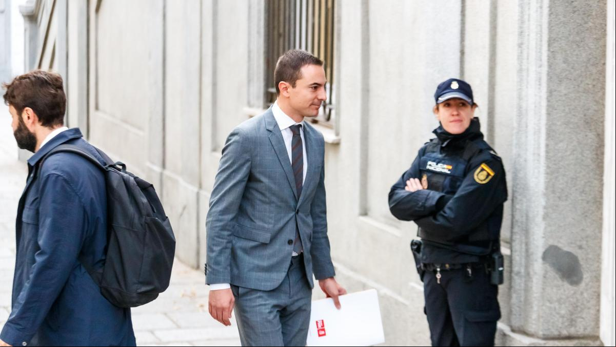 El Supremo ya busca al filtrador de los datos del novio de Ayuso en la Moncloa