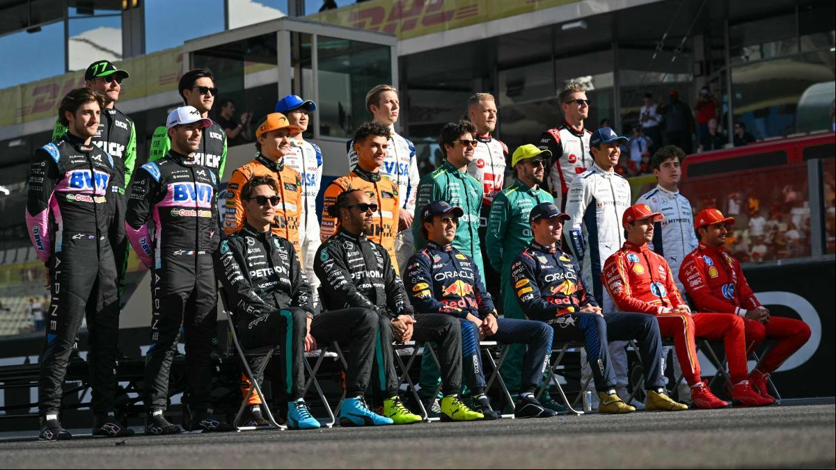 Así queda la parrilla del Mundial 2025: solo un volante por decidir... y con Checo Pérez