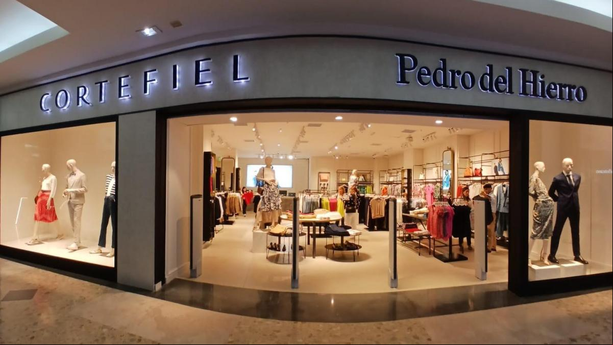 La familia real de Abu Dabi compra el 68% de Tendam (Cortefiel) a CVC y Pai