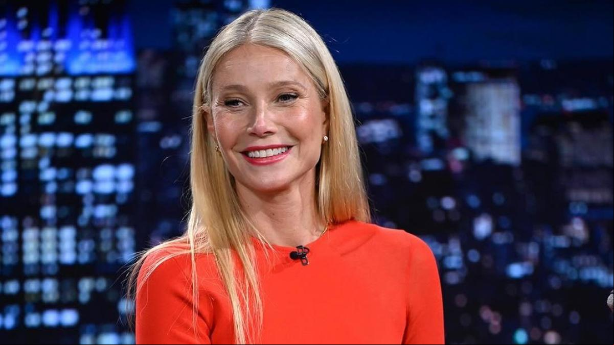 Zara tiene por menos de 10 euros el vestido minimalista de Gwyneth Paltrow que funciona tanto a los 30 como a los 50