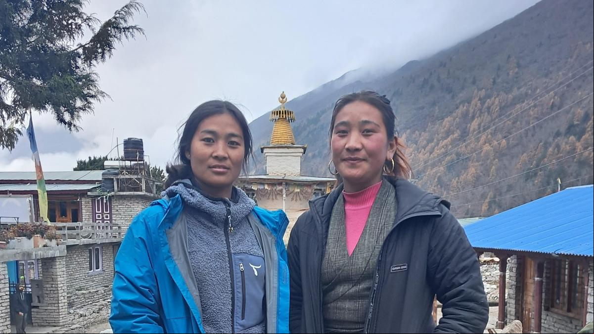 Del Manaslu al Everest o cómo Nangsal y Diki se buscan la vida con mil empleos para subir cimas