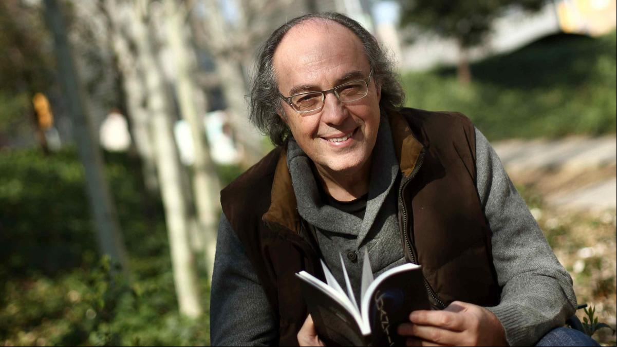 “Lo que une al científico con el artista es el desafío de la página en blanco”