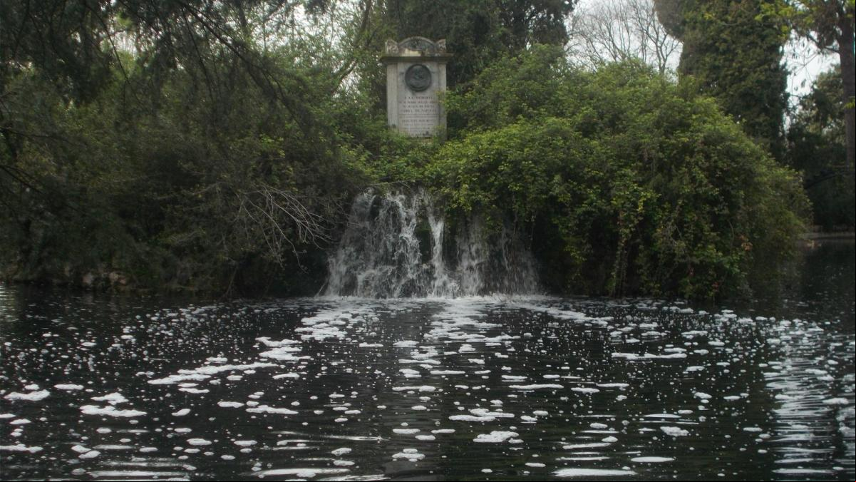 La espumosa cascada de El Capricho