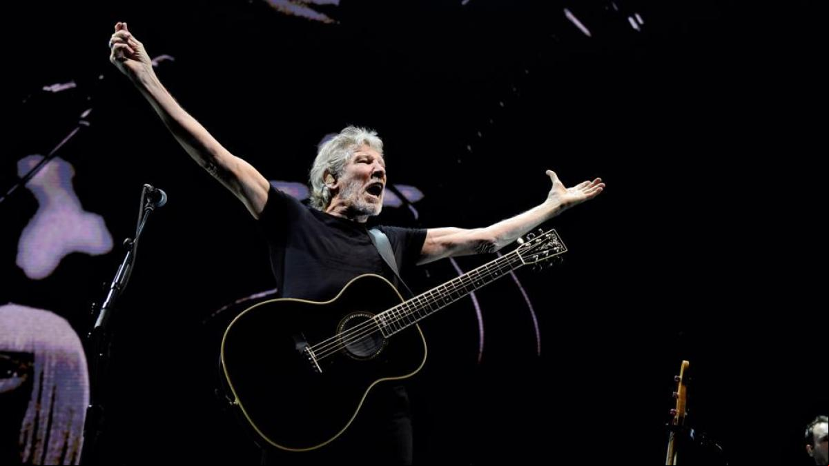 Roger Waters se casa por sorpresa con su ex chófer a los 78 años
