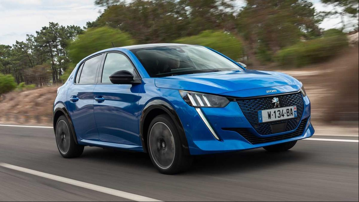 Alain Favey, nuevo CEO de Peugeot: “Vamos a recuperar las versiones GTi para reconectarnos con nuestro pasado; comenzaremos con el e-208”