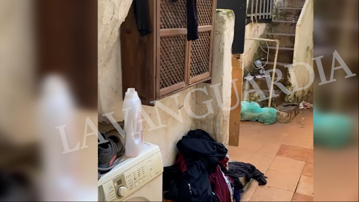 Así es la corrala en ruinas en la que se radicalizó el presunto yihadista de Algeciras