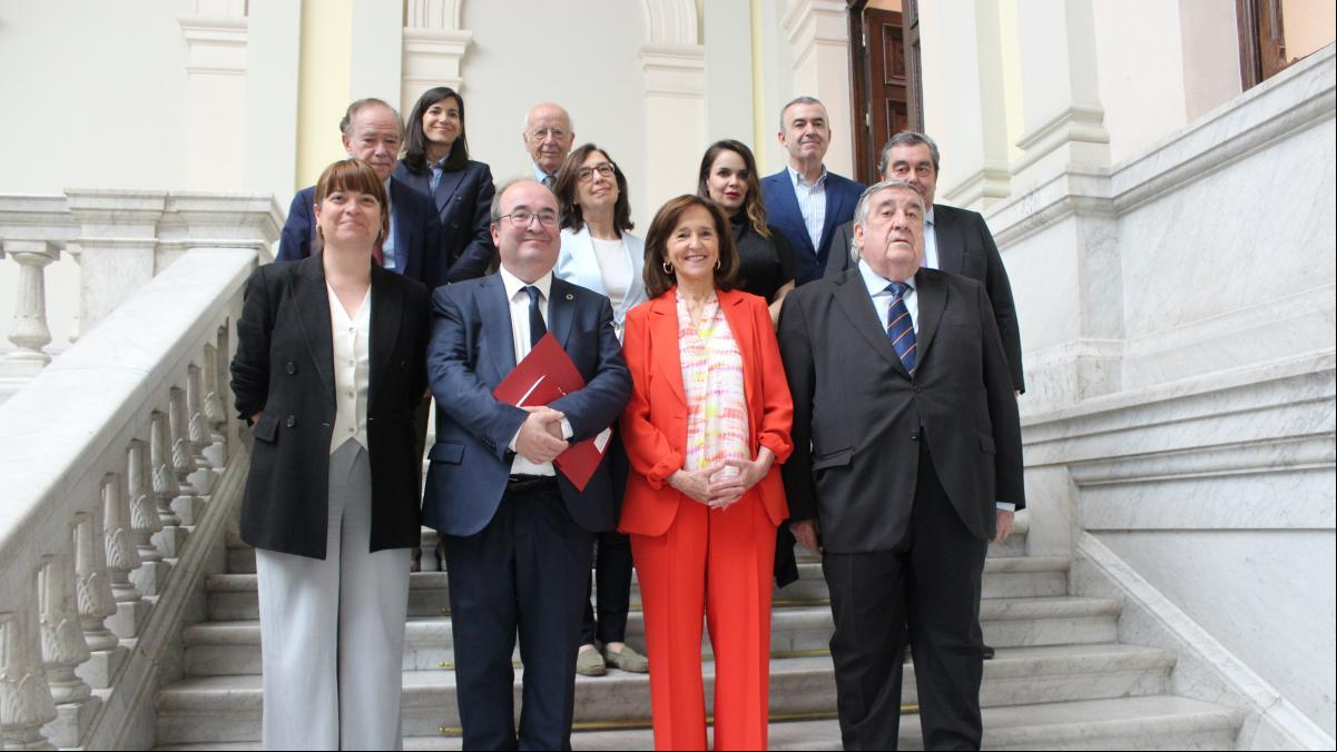 La directora de la Biblioteca Nacional se jubila tras 10 años al frente y arranca su sustitución