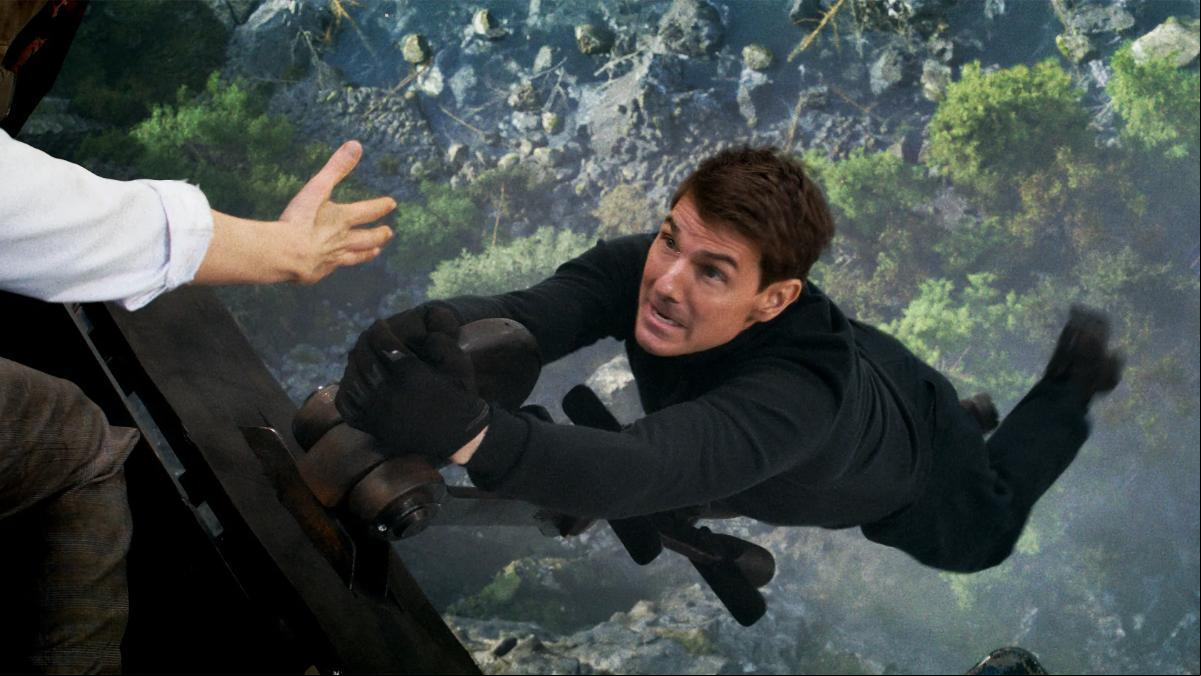 Tom Cruise defiende a su agente Maha Dakhil después de ser despedida por comentarios contra Israel