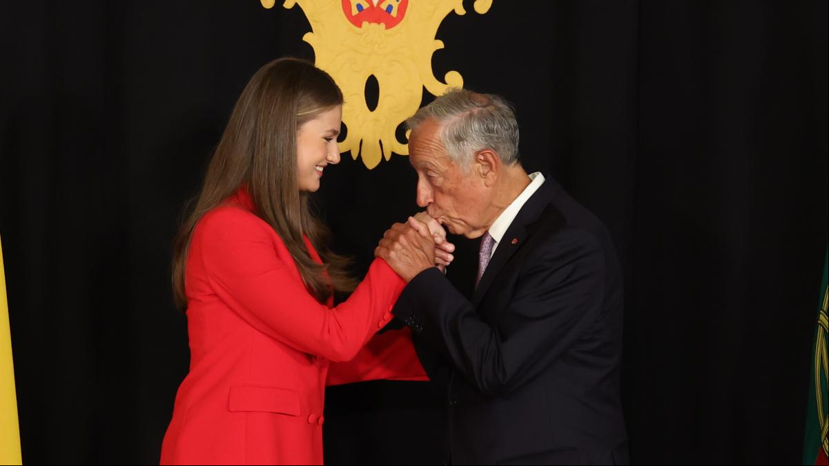 Lisboa recibe como a una reina a la princesa Leonor
