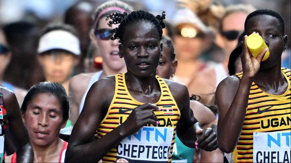 Muere el asesino de la atleta olímpica Rebecca Cheptegei por las heridas que sufrió al quemarla