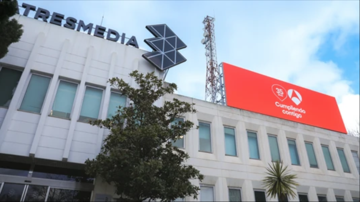 De la pelea por la audiencia al buen rollo en redes sociales: intercambio de mensajes entre Mediaset, Atresmedia y RTVE