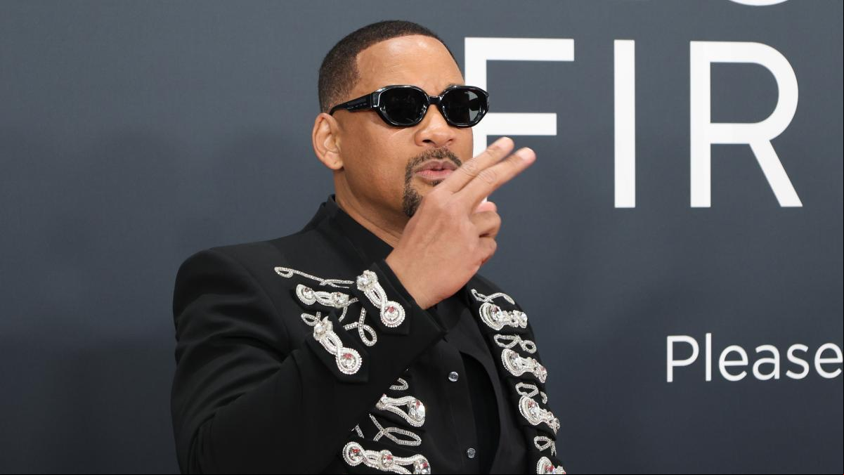Los hombres también brillan en los Grammy 2025: los mejores estilismos masculinos