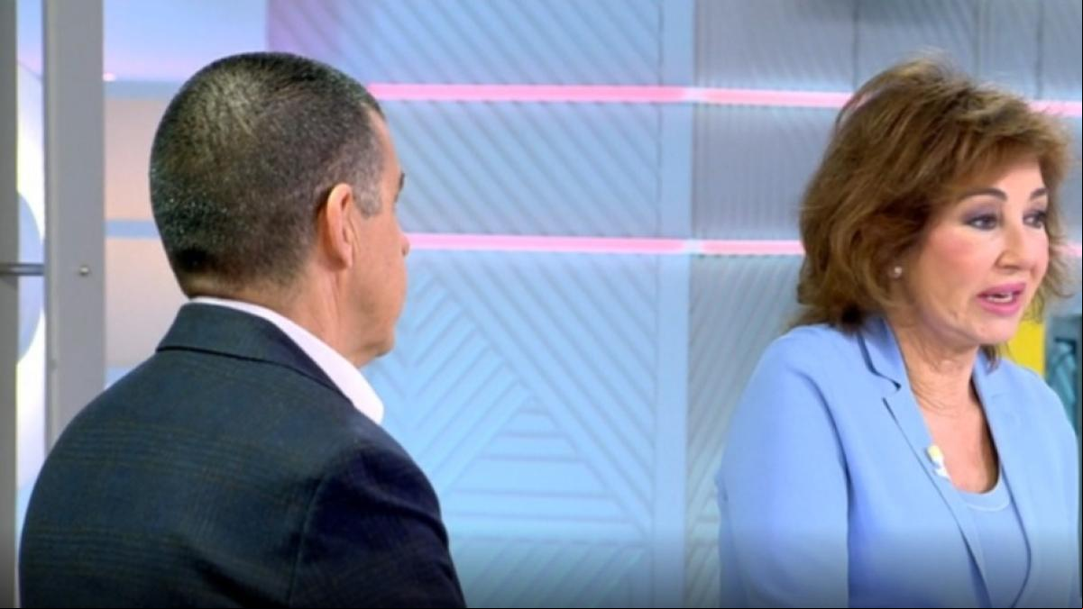 La controvertida pregunta a la que ha tenido que contestar Ana Rosa Quintana en directo: “Si mato a alguien te busco a ti antes”