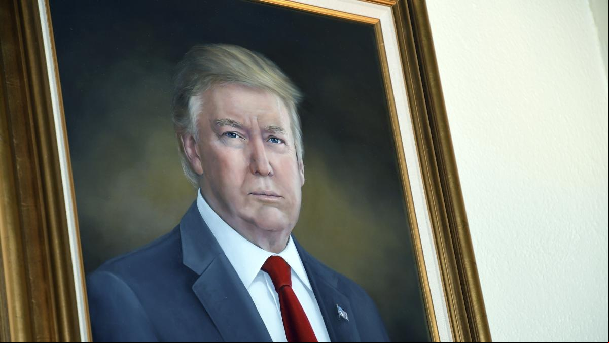 El problema no es su retrato: es él