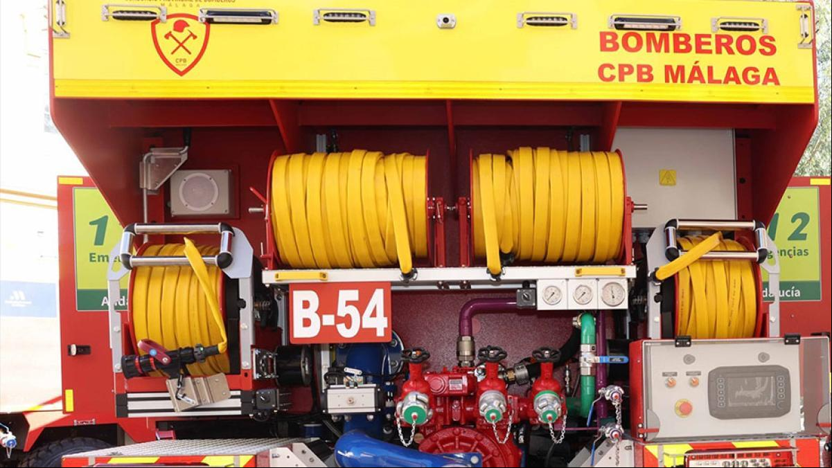 Un fallecido al arder un vehículo en el interior de un túnel de Benahavís, en Málaga