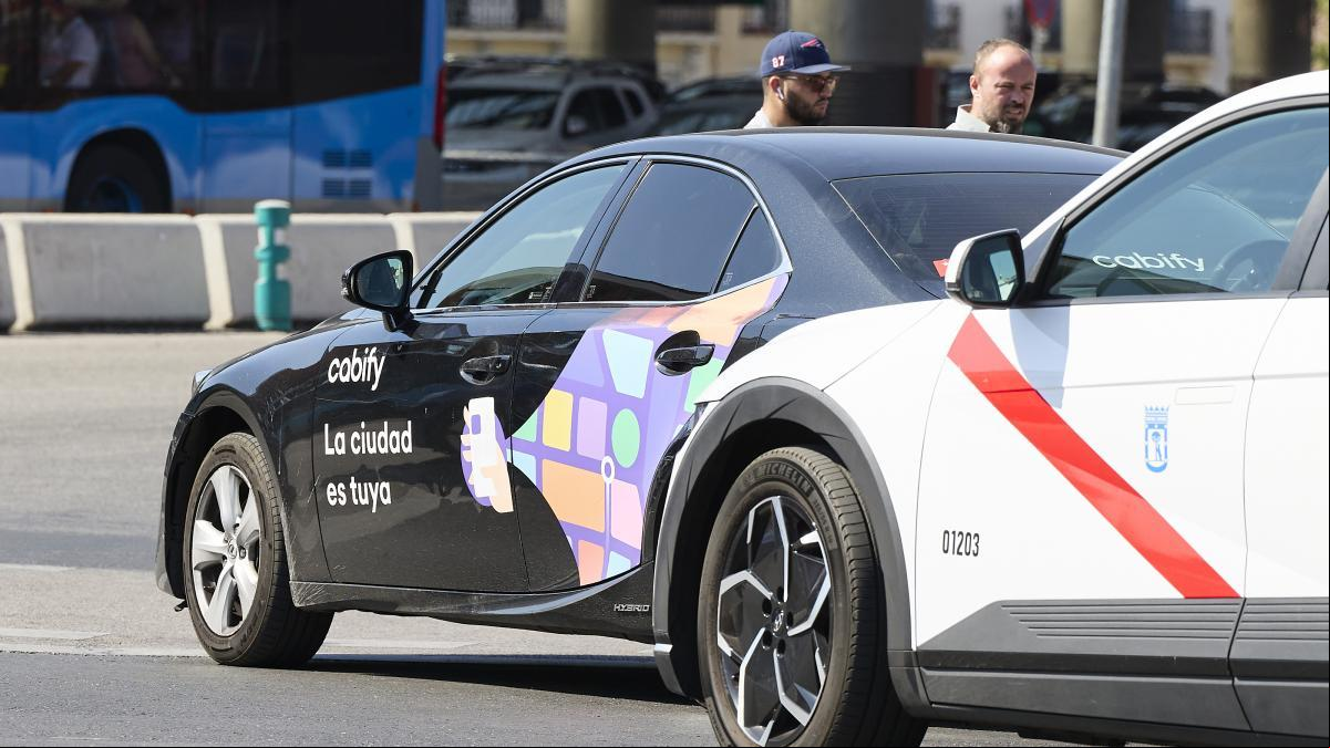 Madrid recurrirá la concesión de 8.500 licencias de VTC a Cabify para proteger al sector del taxi