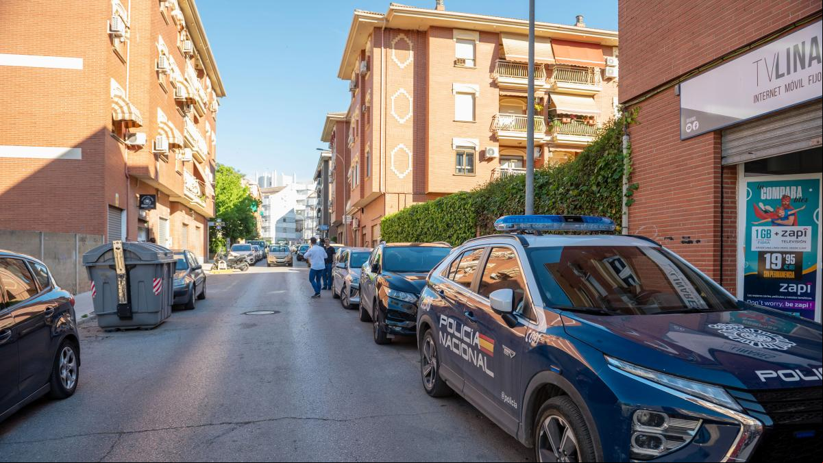 El padre de acogida del niño fallecido tras ser olvidado en un coche en Linares pide perdón a la familia biológica El padre de acogida del niño fallecido tras ser olvidado en un coche en Linares pide perdón a la familia biológica