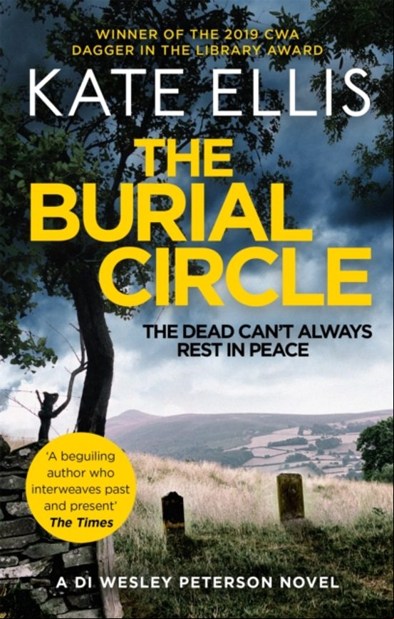 THE BURIAL CIRCLE (edición en inglés)