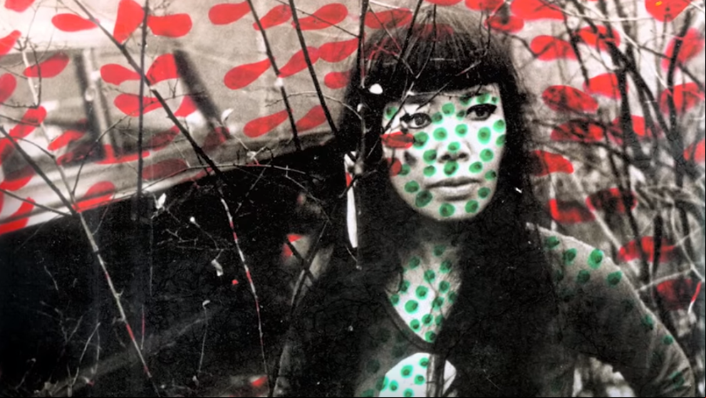 Yayoi Kusama, la artista con tendencias suicidas que cautivó a la industria de la moda