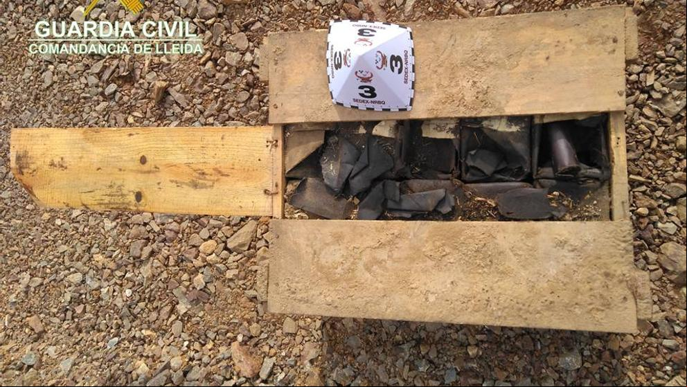 La Guardia Civil destruye 25 kilos de explosivos hallados en una vivienda