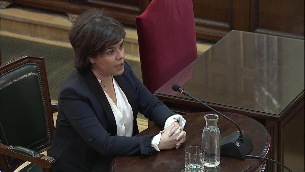 Sáenz de Santamaría: “Yo solo vi las murallas humanas y las agresiones”
