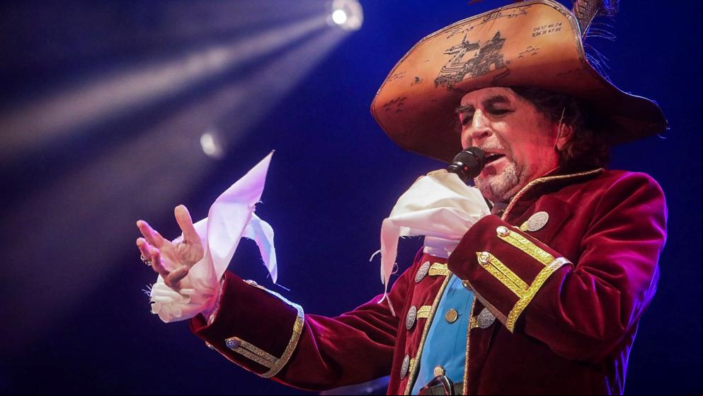 Joaquín Sabina, el pirata del carnaval al que “Puigdemont, Torra o Artadi” se “la sudan”