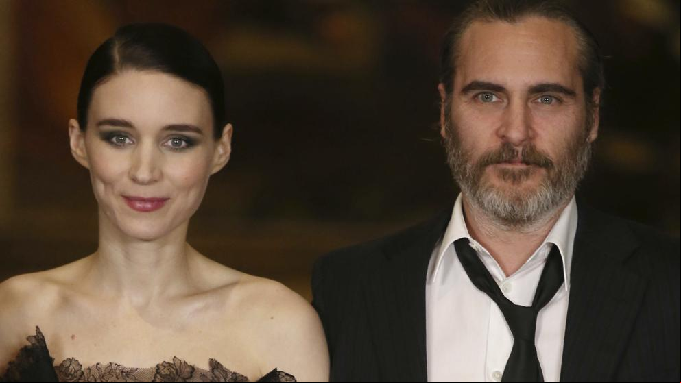 Joaquin Phoenix y Rooney Mara, padres de un niño al que llaman River