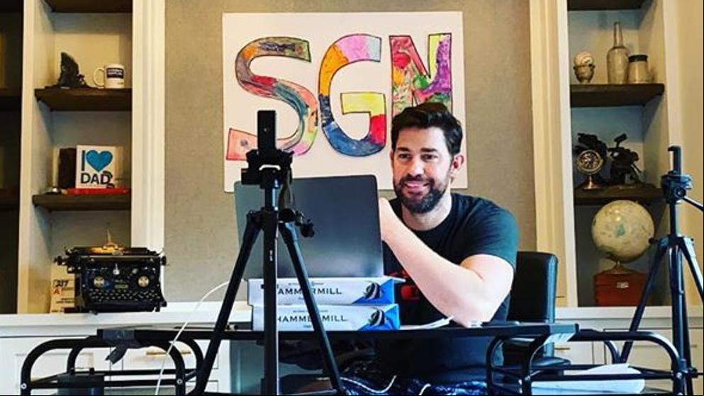 John Krasinski anima al mundo durante el confinamiento